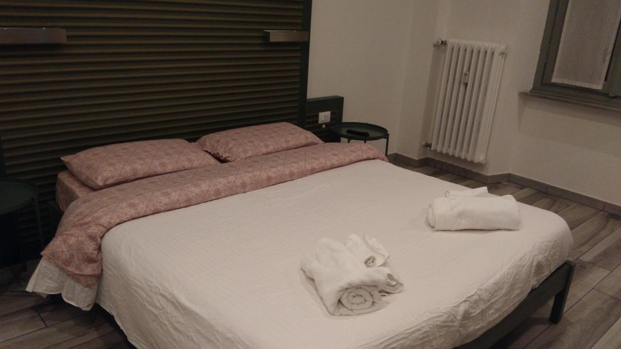 Suite White Turin Luaran gambar